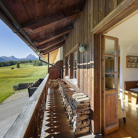 Hotel Chalet Cadin Cortina d'Ampezzo Exterior foto